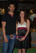 Keith & Samyukta Sequira at the Launch of Living Liquidz in Tata Star Bazaar on 12th Oct 2009.jpg